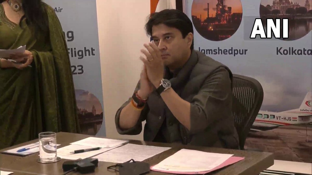 Jharkhand Aviation minister Scindia inaugurates flight operations