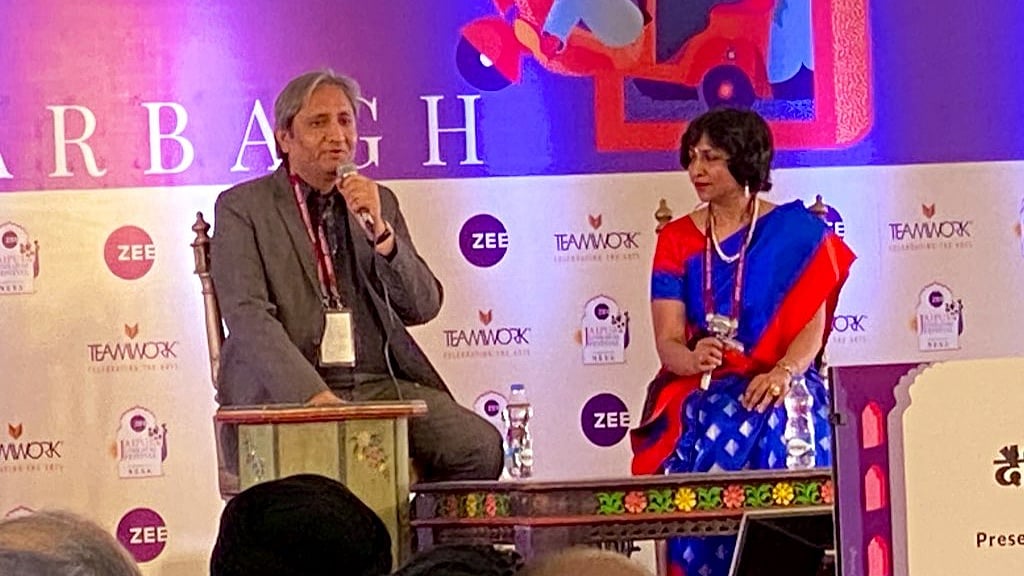 Jaipur Literature Festival Day 2: 'The more I write, I fear less' says Ravish Kumar - Vimarsana News