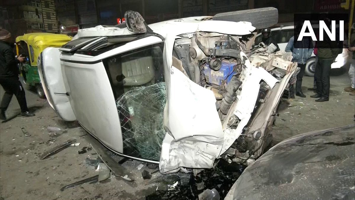 Delhi: Police officer rams six vehicles with his personal car in Dwarka; booked - Vimarsana News
