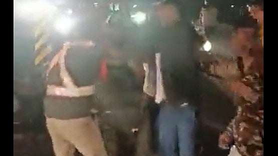 On Camera: Six killed as truck mows down pedestrians after hitting car in Uttar Pradesh - Vimarsana News