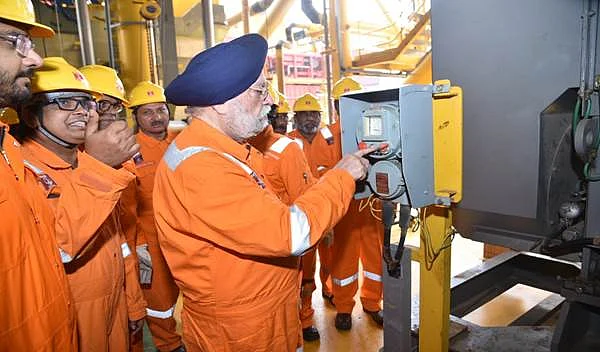 Union Minister of Petroleum & Natural Gas Hardeep Singh Puri re-dedicates ONGC’s iconic Sagar Samrat as a Mobile Offshore Production Unit