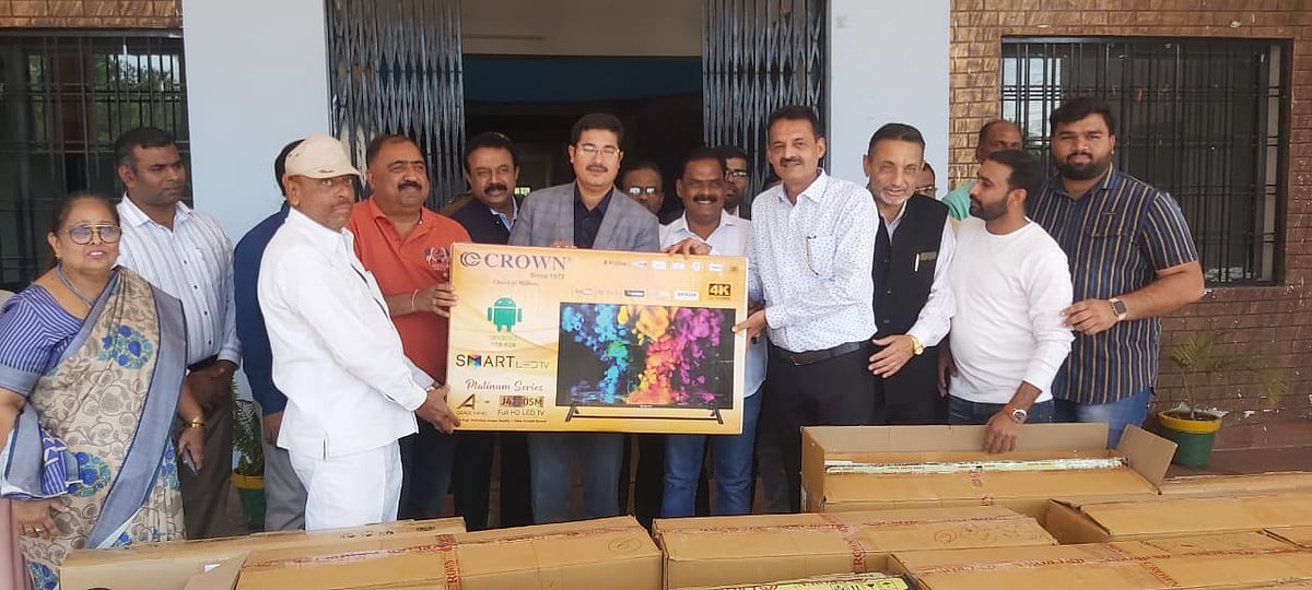 Madhya Pradesh: Dewas CBSE dept donates 17 smart TVs to government schools - Vimarsana News