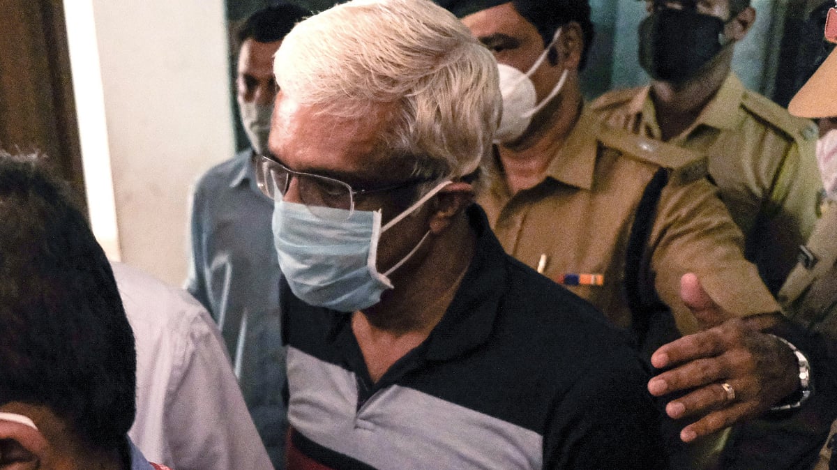 Kerala: ED nabs former principal secy M. Sivasankar in Life Mission case - Vimarsana News