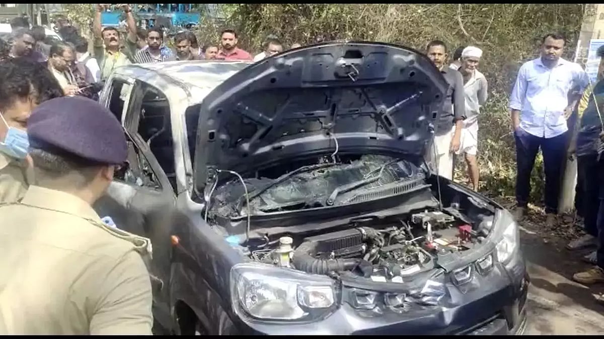 Kerala: Pregnant woman, husband charred to death, 4 escape after car catches fire on camera