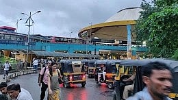 Thane: TMC, police crackdown on errant rickshaw drivers - Vimarsana News
