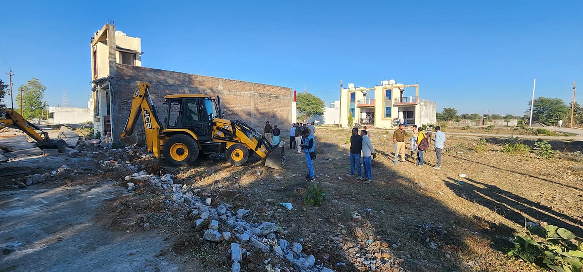 Madhya Pradesh: Roads built on encroached land in Shiv Vatika Colony demolished in Alot - Vimarsana News