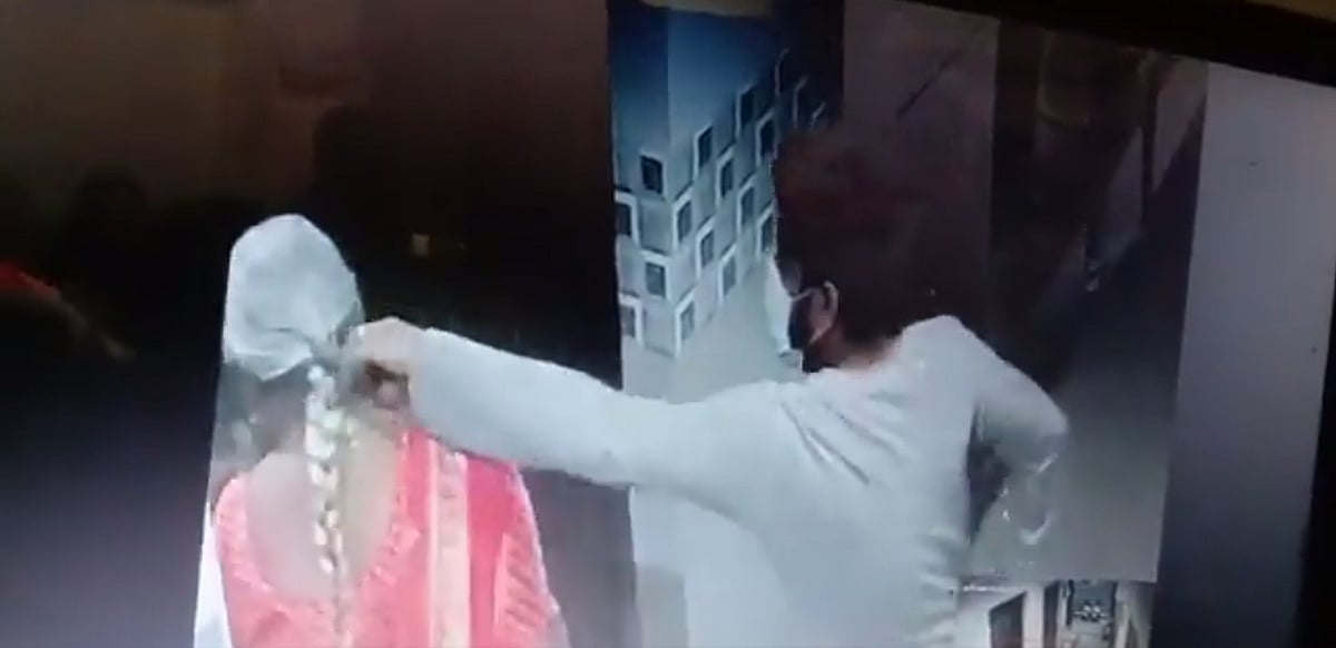 Thane: Man snatches chain off old woman's neck in Naupada; visuals surface