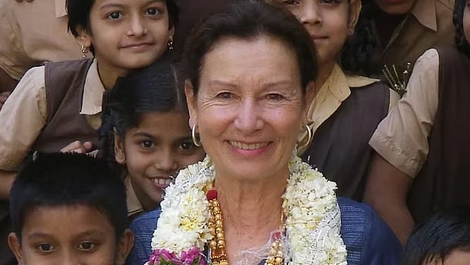 French actress, who claimed she was held hostage in Goa, expresses disappointment over PM Modi's tourism efforts - Vimarsana News