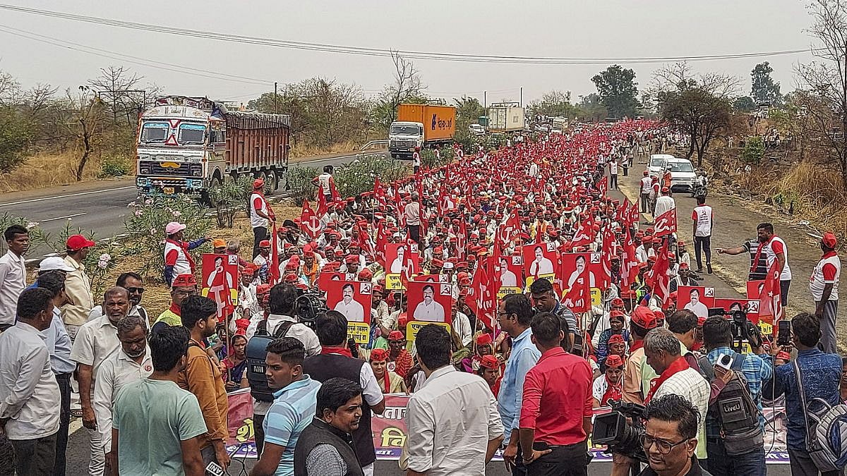 Maharashtra: 58-year-old from Nashik participating in farmers' foot march dies - Vimarsana News