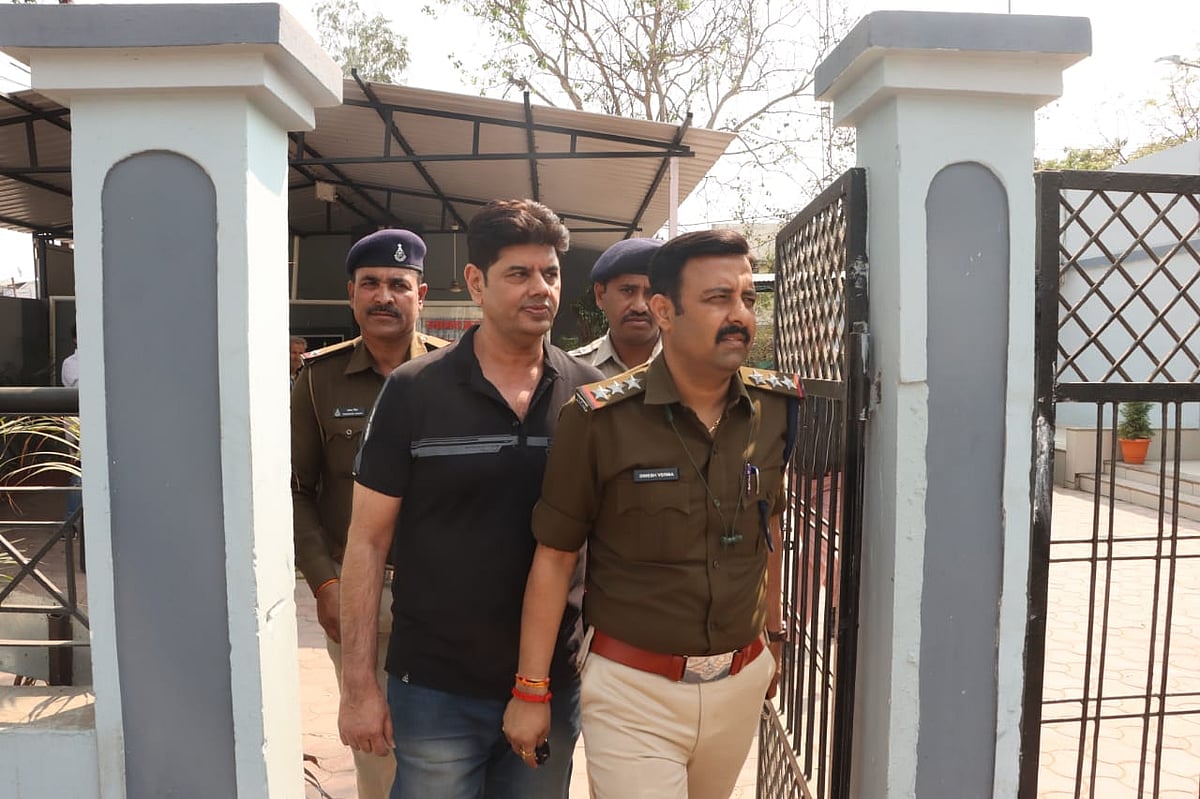 Indore: Notorious land mafia Deepak Madda arrested from Mathura, sent to jail - Vimarsana News