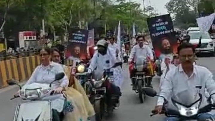 Indore: Two- wheeler rally carried out by Art of Living - Vimarsana News