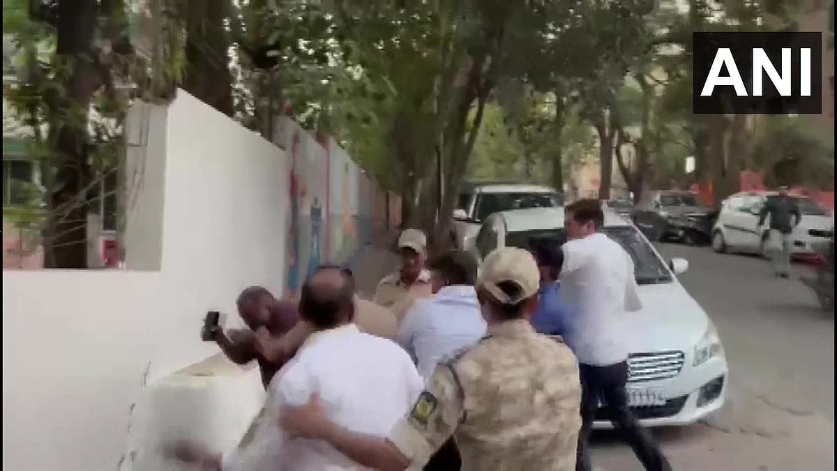 Thane: Police issues show cause notice to four NCP workers for assaulting TMC Assistant Commissioner Mahesh Aher - Vimarsana News