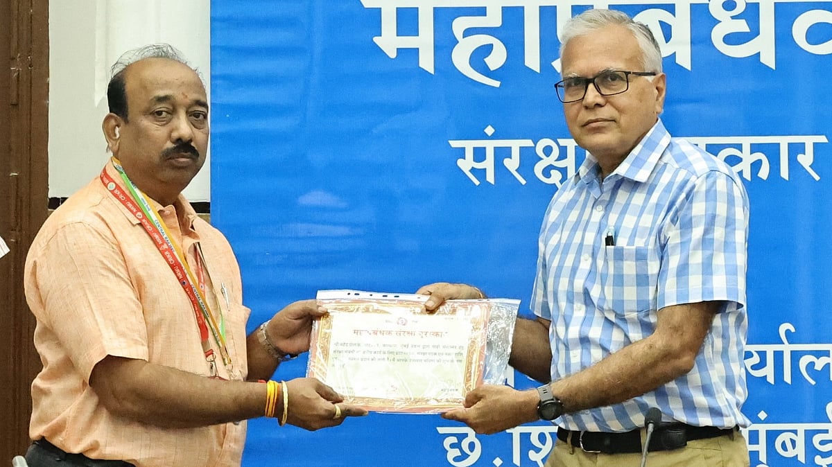 Mumbai: Motorman who avoided possible derailment of local train felicitated - Vimarsana News