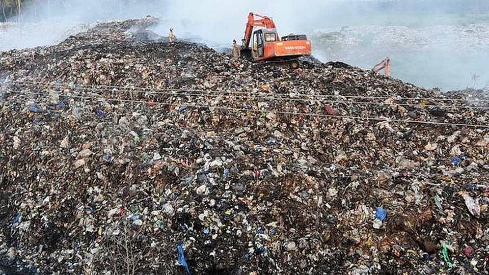 Kochi Toxic flames from Brahmapuram waste management plant fuels anger