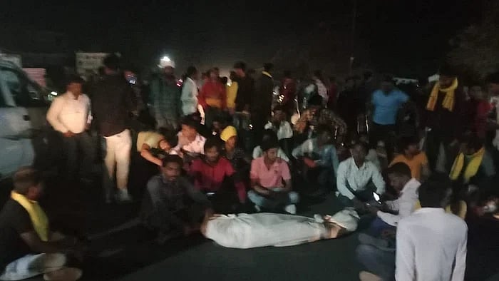 Mhow Tribal's gang-rape & murder Incident: Cremation held peacefully under police cover - Vimarsana News
