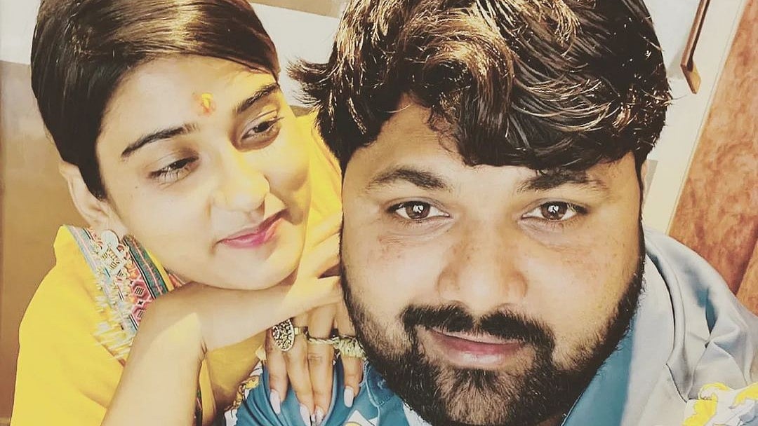 Akanksha Dubey's actor-boyfriend Samar Singh breaks silence on her death, shares emotional post - Vimarsana News