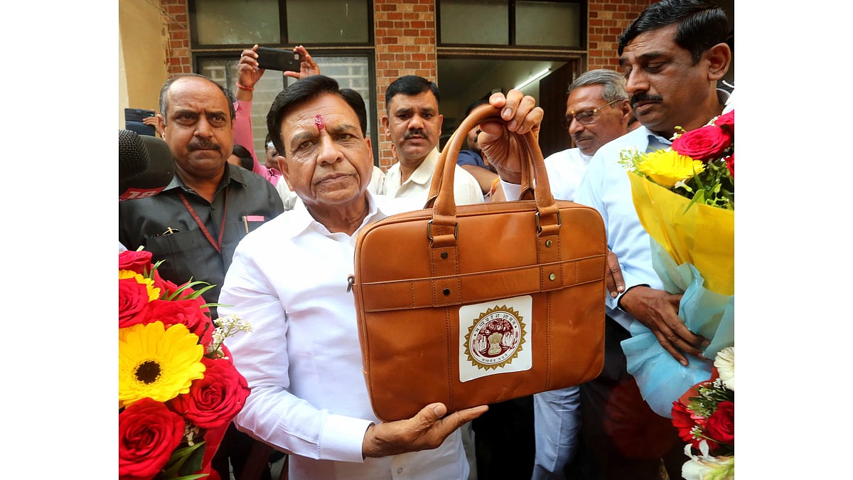 Budget 2023-24: Scooty to Ladli Bhanjis, Rs 1,000 to Lakshmi Behnas - Vimarsana News