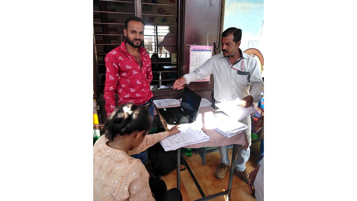 Bhopal: Server glitch, updating KYC slowing down registration  for Ladli Bahna Yojana - Vimarsana News