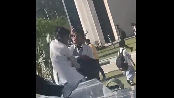 ON CAMERA: Medical college boy repeatedly slaps female student on campus; probe initiated - Vimarsana News