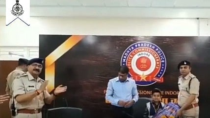 Indore: Meet Aditya Tiwari, the cutest Traffic Management Mitra of the week - Vimarsana News