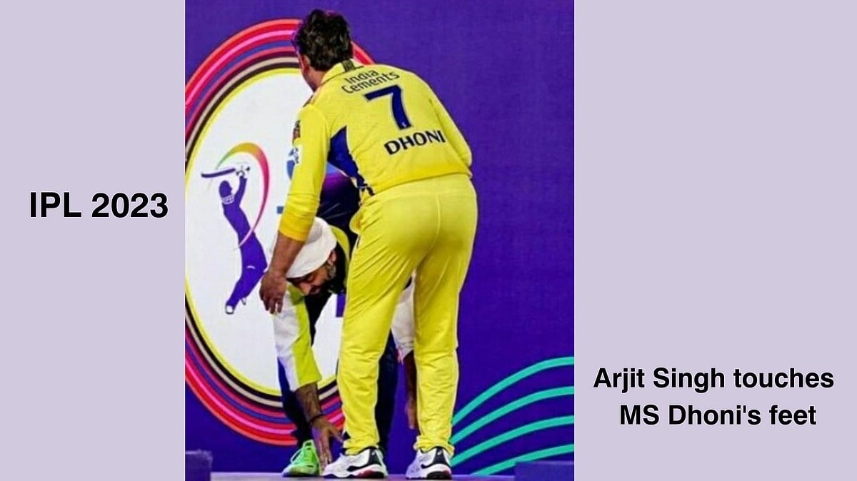 IPL 2023 : Arijit Singh touches MS Dhoni's feet; netizens praise the singer - Vimarsana News