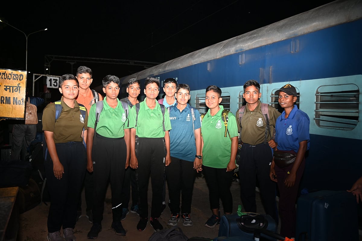 Watch: 1st batch of Agniveers, woman Agniveers arrive at Naval base Karwar on board INS Vikramaditya - Vimarsana News