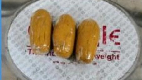 Mumbai: Man caught with 240gm gold capsules in stomach - Vimarsana News
