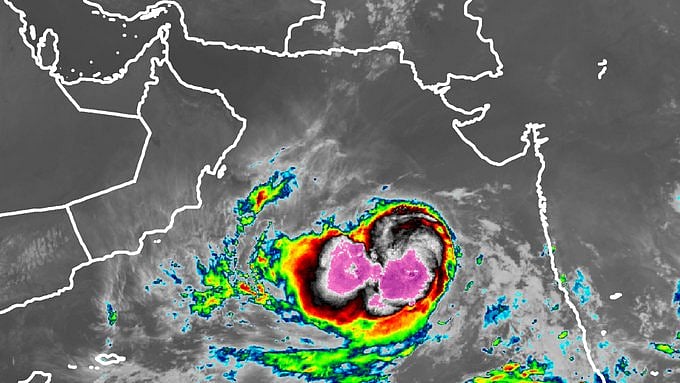 Cyclone Biparjoy Updates: Very Severe Storm To Intensify In Next 24 Hours, Gujarat's Tithal Beach Sees High Tides - Vimarsana News
