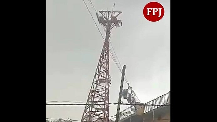 Six rescued in MP's Dewas after ropeway car gets stuck midway due to storm - Vimarsana News