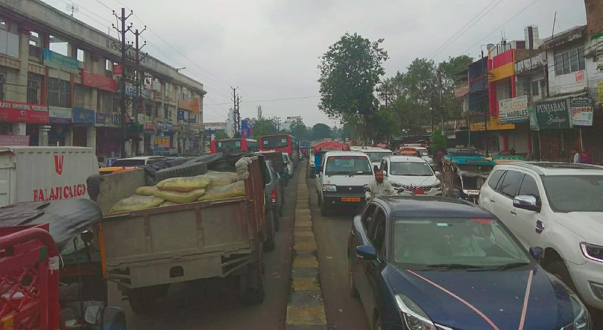 WATCH Bhopal Roads Reel Under Heavy Traffic Jam Ahead Of Modi's Visit