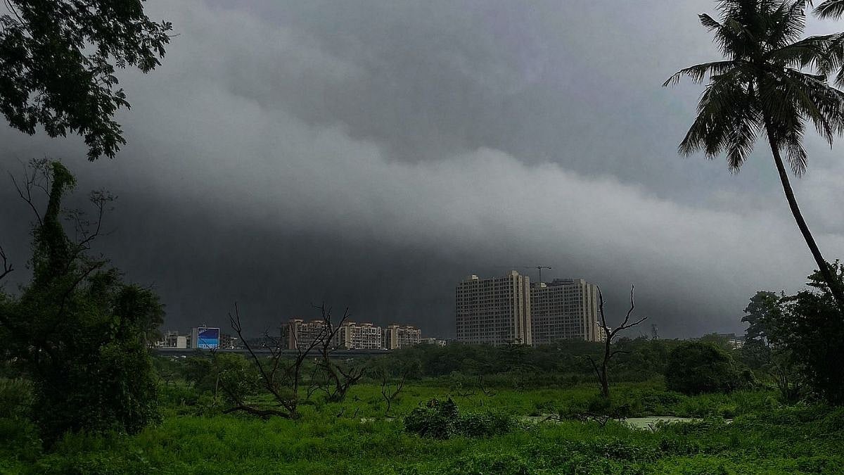Mumbai: Rains Lash Parts Of City As Monsoon Approaches; Visuals Surface