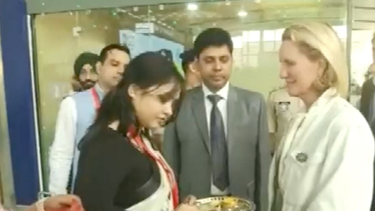 WATCH: USAID Deputy Administrator Isobel Coleman Arrives In Varanasi For G20 Meeting - Vimarsana News