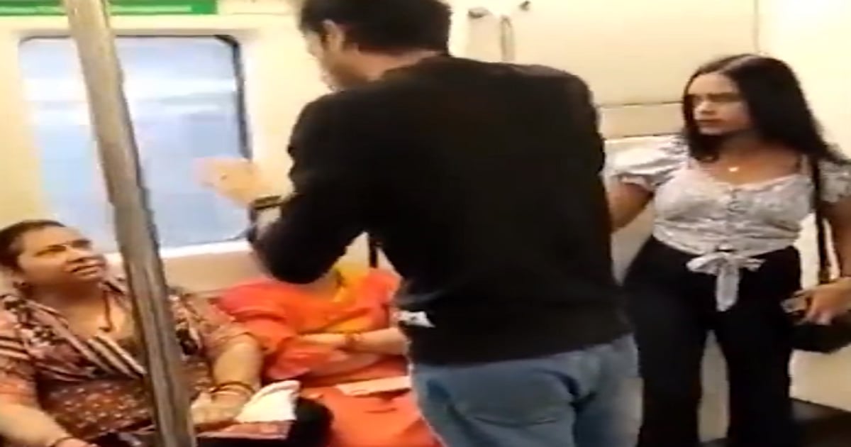 Watch: Couple Confronts Women After They 'Disapproved' Of Their Behavior Inside Delhi Metro - Vimarsana News