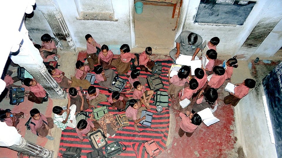 Indore: DEO Asks School Heads To Inform About Condition Of Buildings - Vimarsana News