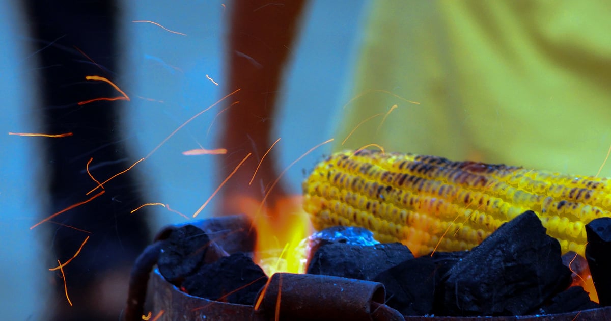 5 Iconic Places To Sit And Enjoy Your Bhutta In Mumbai This Monsoon - Vimarsana News