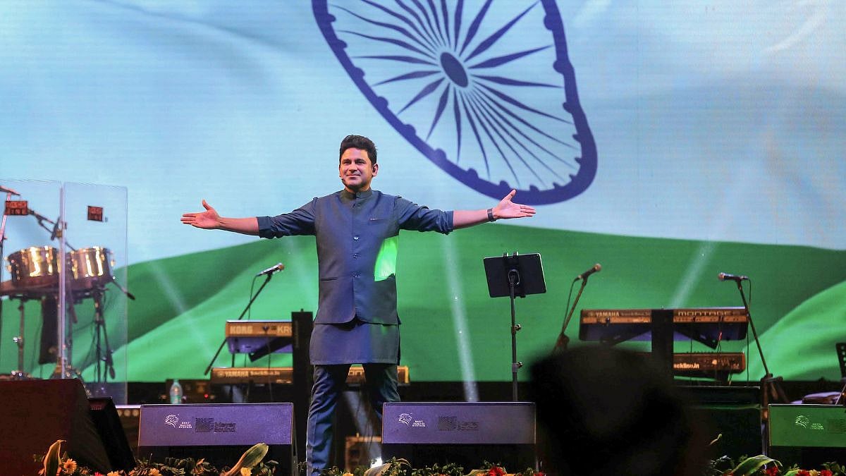Adipurush Dialogue Writer Manoj Muntashir Issues Unconditional Apology: 'May Bajrang Bali Grant Us Strength...' - Vimarsana News