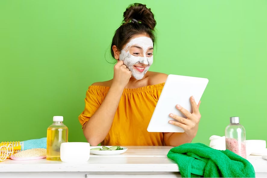 7 Natural Hydrating Face Packs For The Diwali Glow