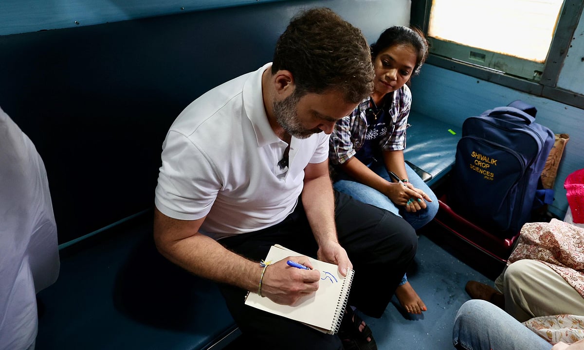 Rahul Gandhi boards
Intercity train