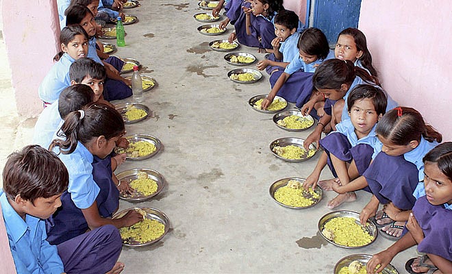 Bihar: 37 school children, cook land in hospital after consuming mid-day meal - Vimarsana News