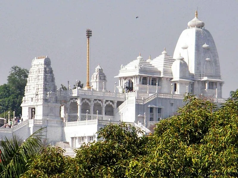 Birla Mandir<br />Picture credits: www.speakingphotos.com