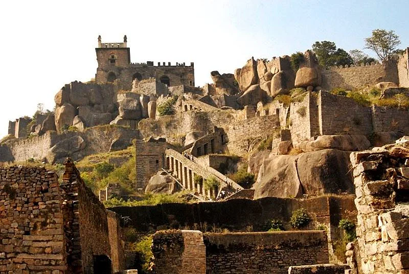Golconda Fort<br />Picture credits: www.chyderabadspider.com