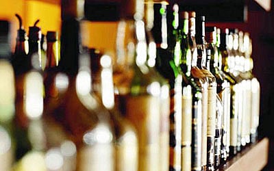 Delhi: Over 600 booked for drinking in public places - Vimarsana News