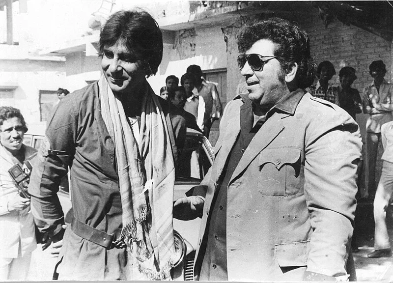 bollywood-ke-kisse-amitabh-bachchan-helped-amjad-khan-at-his-last-time-गब्बर सिंह bollywood-ke-kisse-amitabh-bachchan-helped-amjad-khan-at-his-last-time-गब्बर सिंह