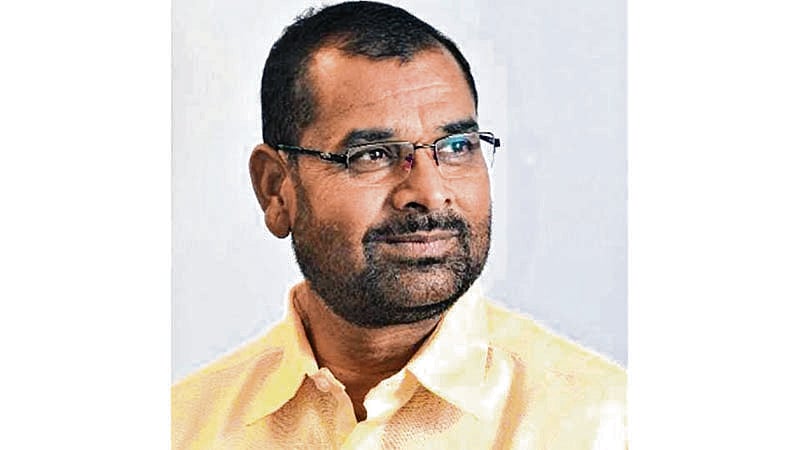 Ex-minister Sadabhau Khot enters Maharashtra Council poll ring as BJP-backed candidate; check list of 12 contestants in fray now - Vimarsana News