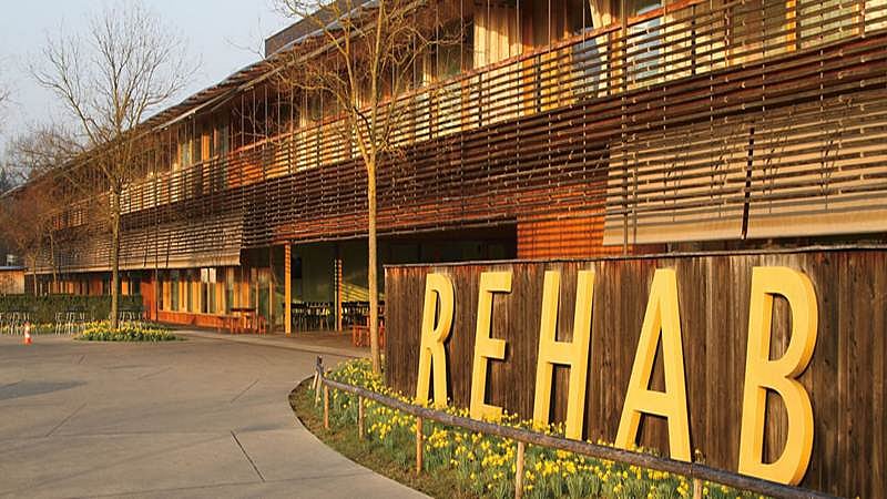 Mumbai: Unlicensed drug rehab centres mushroom across city; experts say it is dampening de-addiction campaign - Vimarsana News