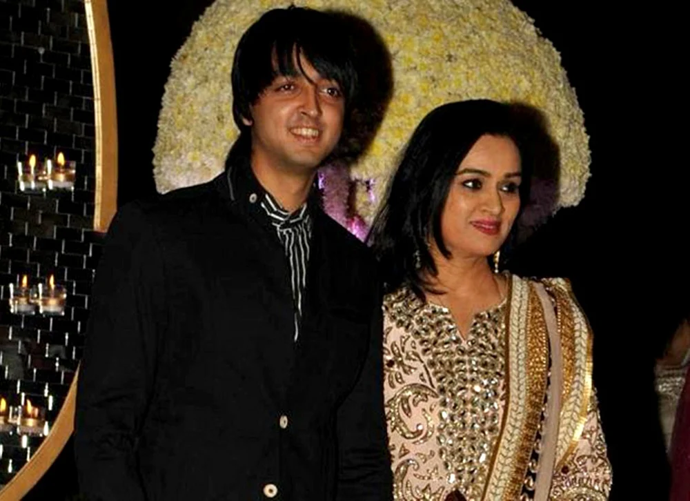 Padmini Kolhapure’s son Priyaank Sharma to debut alongside Akshaye Khanna in ‘Sab Kushal...