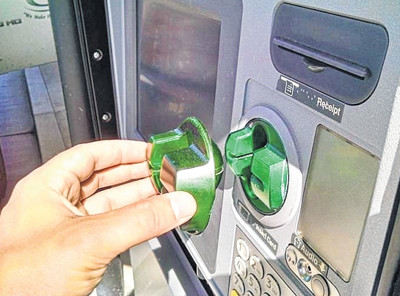 Mumbai Skimmer device, camera found in Andheri ATM to steal customer data; cops launch probe