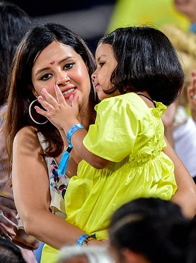 Hyderabad: Sakshi Dhoni, wife of CSK skipper MS Dhoni during the Indian Premier League 2019 final cricket match between Chennai Super Kings (CSK) and Mumbai Indians (MI), at Rajiv Gandhi International Cricket Stadium, in Hyderabad, Sunday, May 12, 2019. (PTI Photo/R Senthil Kumar)