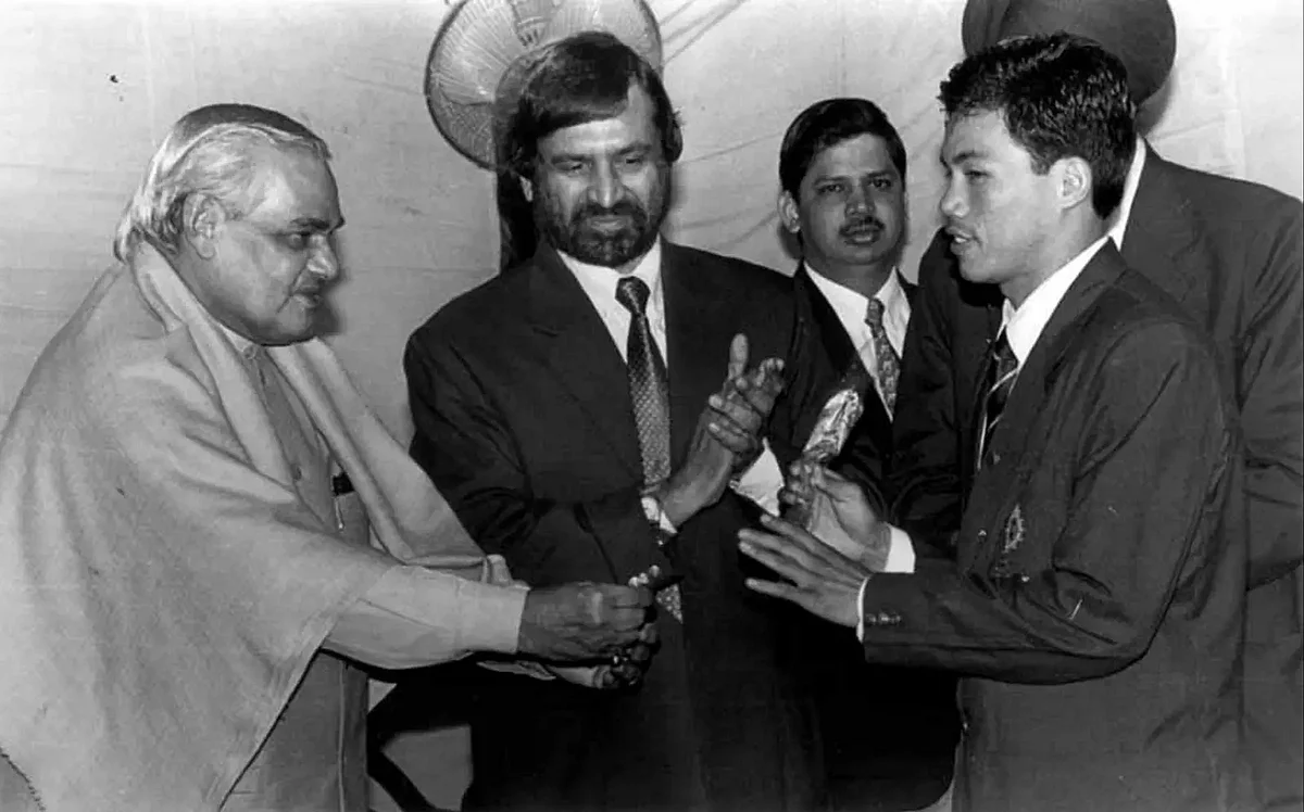 Former late PM AB Vajpayee greets Dingo Singh
