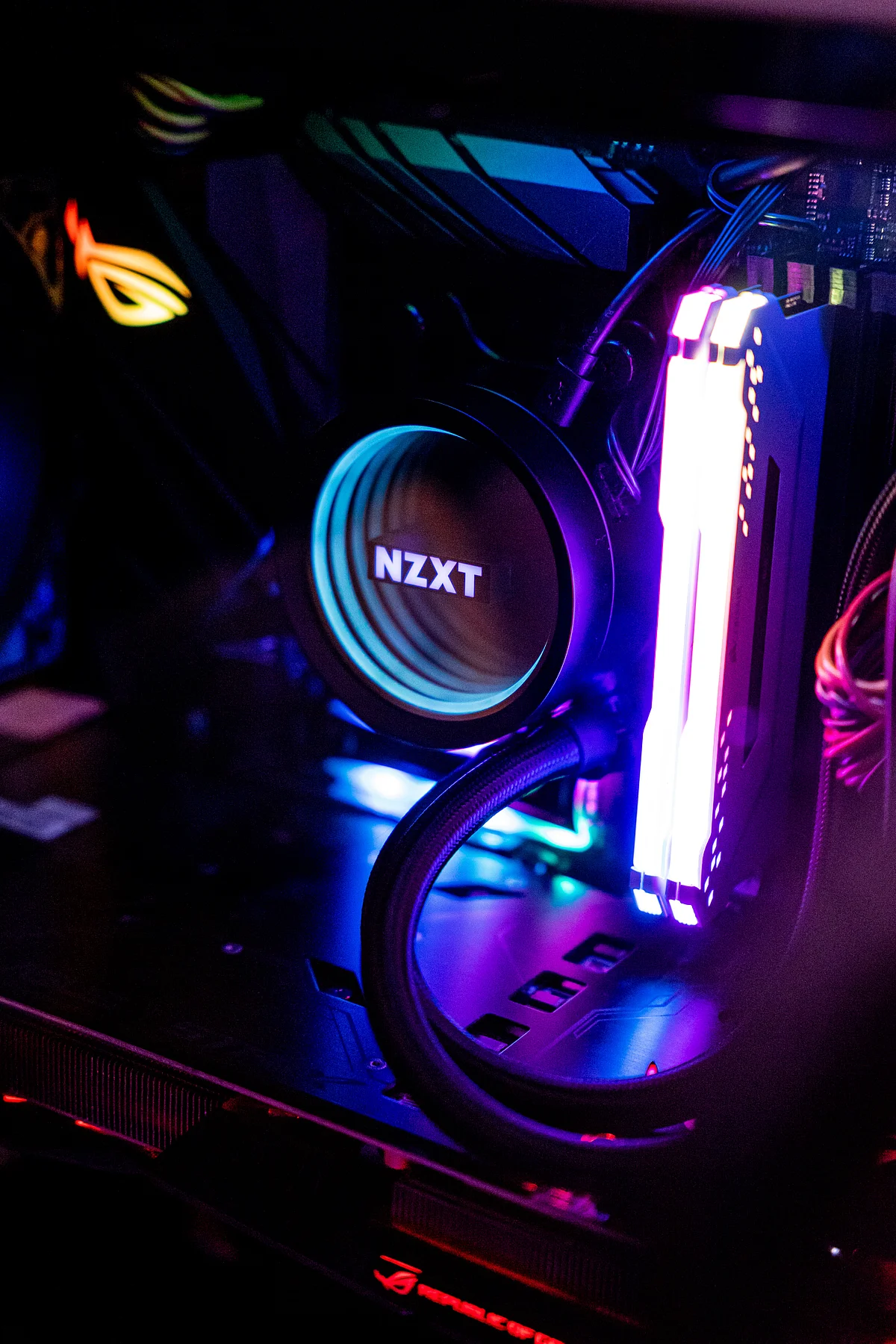 A motherboard with a cooler and RAM inserted!